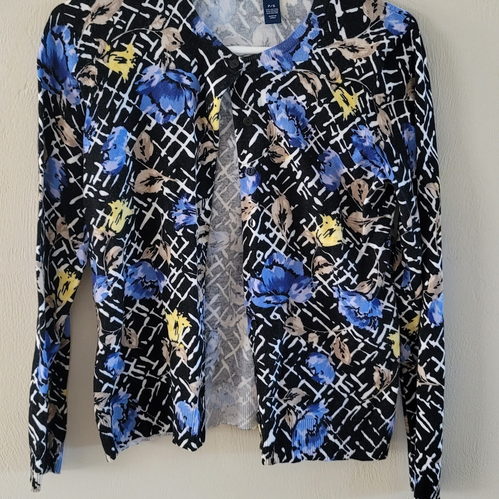 Cardigan sweater